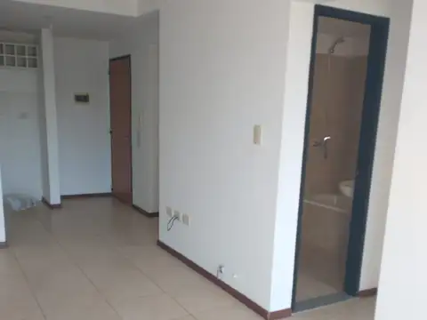 Departamento en Alquiler en Abasto, $ 490.000