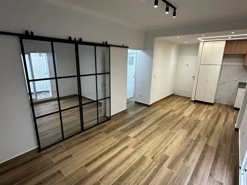 Manuel Castro 500, Piso PB