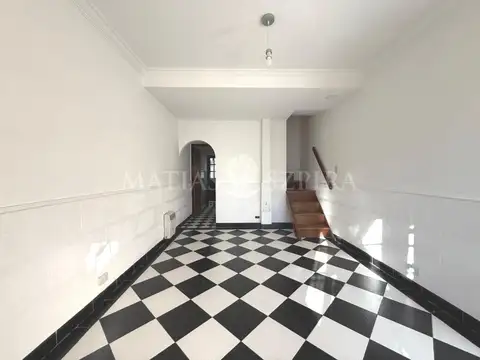 Depto Tipo Casa en Alquiler de 2 dormitorios