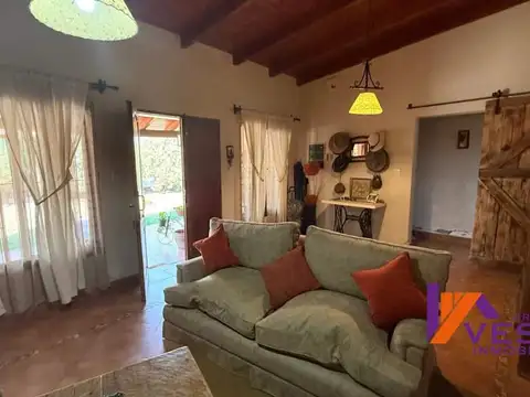 Casa en Venta con 2 cocheras