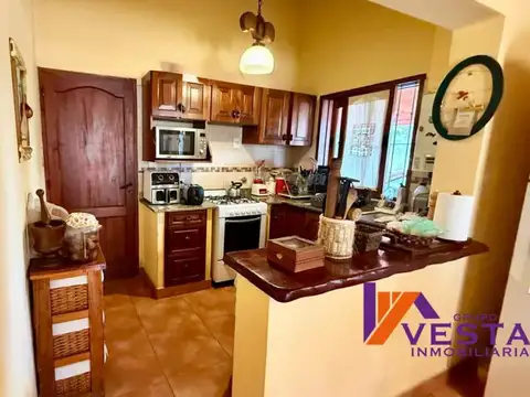 VENTA CASA CON PISCINA Y QUINCHO RUTA 68 APTA CREDITO