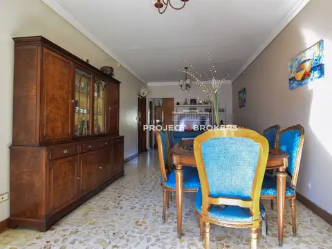 Casa 6 ambientes con 3 baños