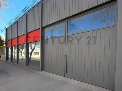 Casa en Venta con 10 cocheras