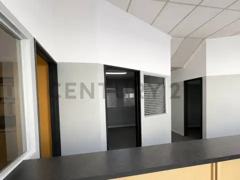 Casa en Venta con 10 cocheras