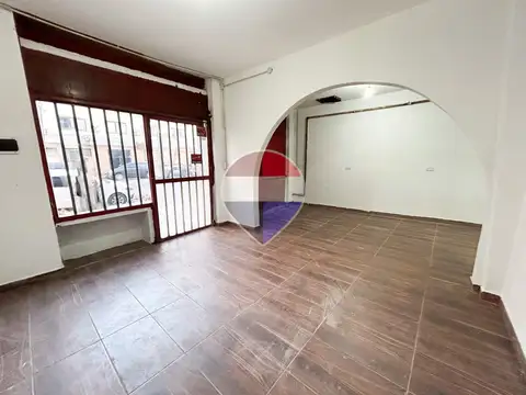 Avenida Hipólito Yrigoyen 3700