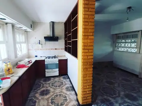 Casa en Alquiler con 1 cochera