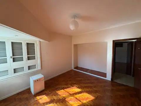 Casa en Alquiler con 1 cochera