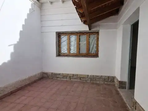 CASA CON PILETA EN ALQUILER VILLA NUEVA GUAYMALLEN