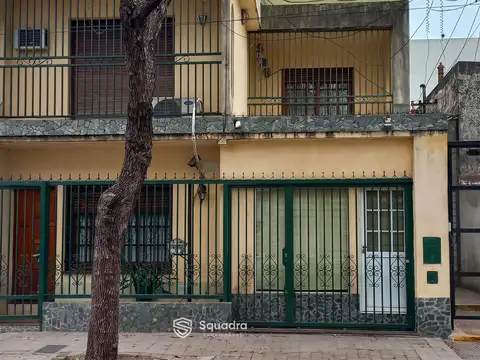 ALQUILER - Casa de 3 dormitorios, con patio - Barrio Arroyito, Rosario.