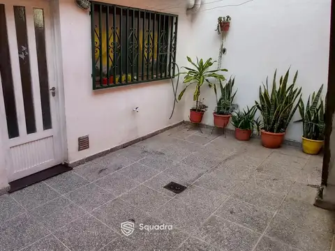 ALQUILER - Casa de 3 dormitorios, con patio - Barrio Arroyito, Rosario.