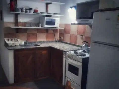 Casa 7 ambientes con 2 baños