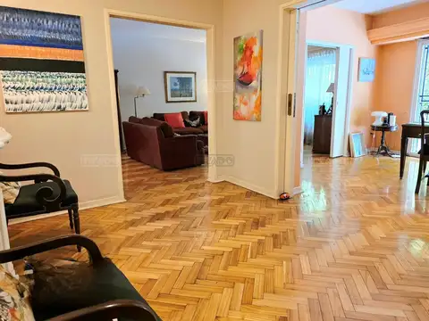 Departamento en Venta con 2 cocheras