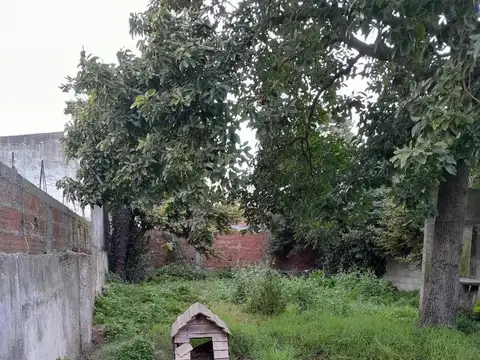 Depto Tipo Casa en Venta al Este