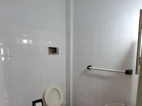 ALQUILER | Dpto. 4 ambientes 2 baños FLORESTA | Carrasco 800