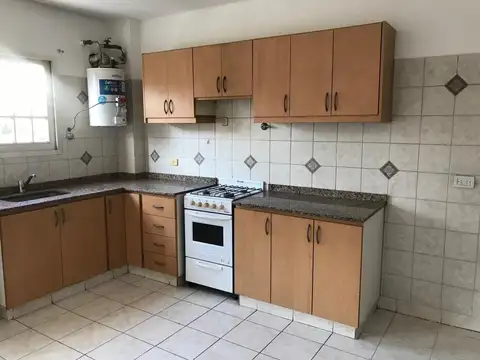 Alberdi 4900, Piso 1