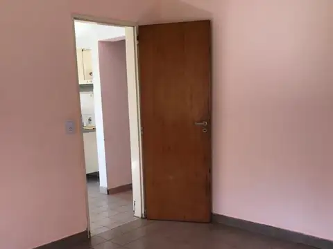 Depto Tipo Casa 2 ambientes con 1 baño