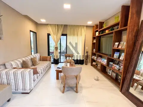 Casa  en Venta en Los Tilos, La Cañada de Pilar, Pilar