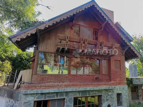 Casa 7 ambientes con 3 baños