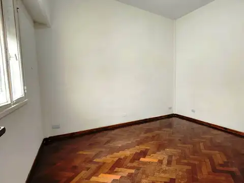 Av Rivadavia 4400, Piso 1
