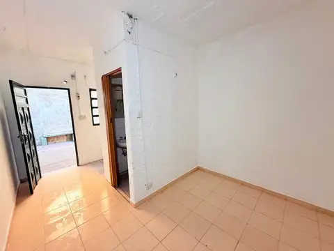 Depto Tipo Casa en Alquiler en Barracas, $ 380.000