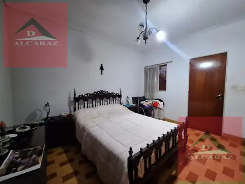 Depto Tipo Casa 5 ambientes con 2 baños