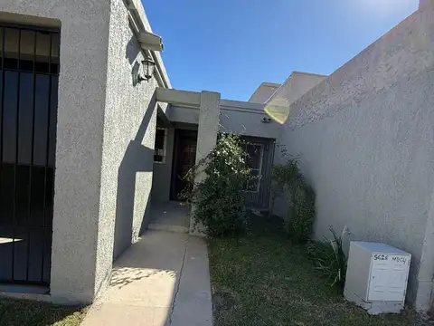 VENTA CASA HERMOSA EN LA CONSULTA