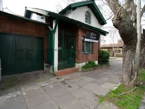 Casa lote propio 6 ambientes en Olivos
