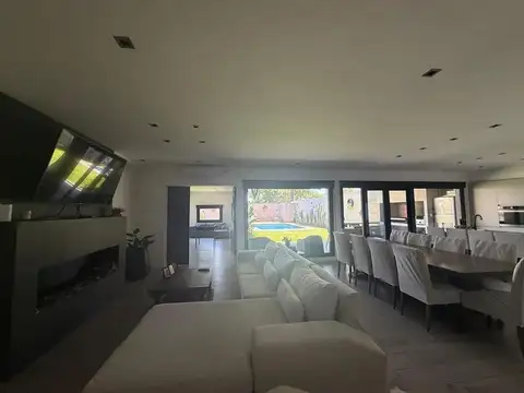Casa en Venta en Martinez Fleming / Panamericana, USD 930.000