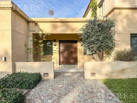 Casa en venta en el barrio La Laguna