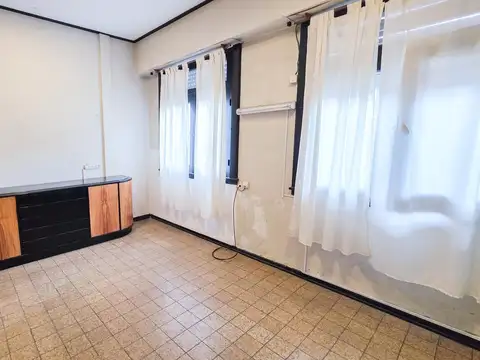 Depto Tipo Casa en Venta 60 años