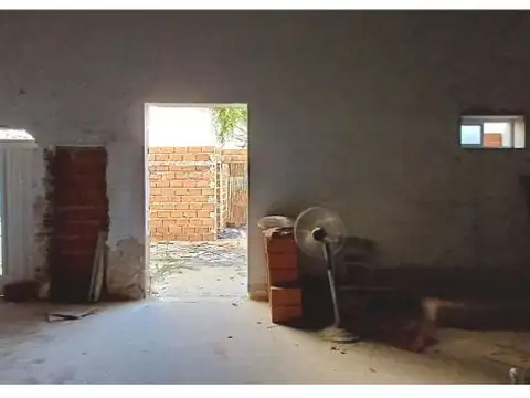 Galpon en Alquiler en Pueblo Esther, $ 950.000