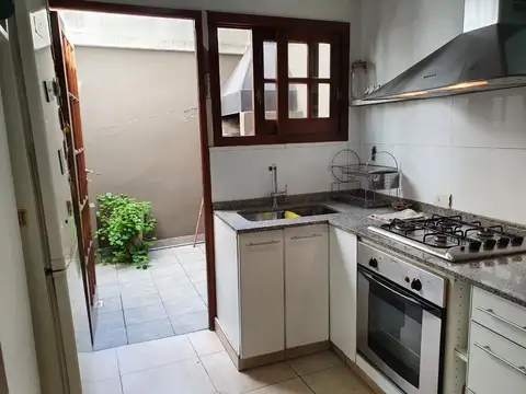 Casa en Alquiler en Villa del Parque, $ 2.500.000