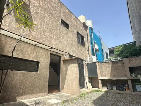 Depto Tipo Casa en Alquiler de 3 ambientes