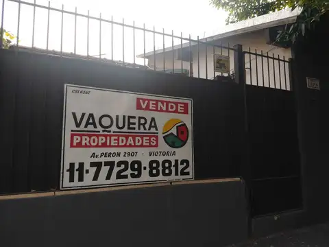 chalet - Lote propio 11x21 - 3 dormitorios - Pileta.