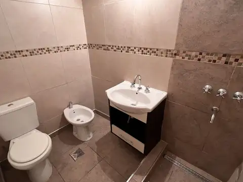 Depto Tipo Casa 4 ambientes con 1 baño