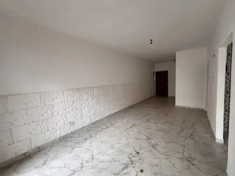 Depto Tipo Casa en Alquiler de 4 ambientes