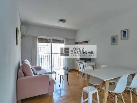 IMPECABLE! Balcón corrido al frente con vista abierta! Todo luz y sol! Apto profesional! ÚNICO! OPORT!