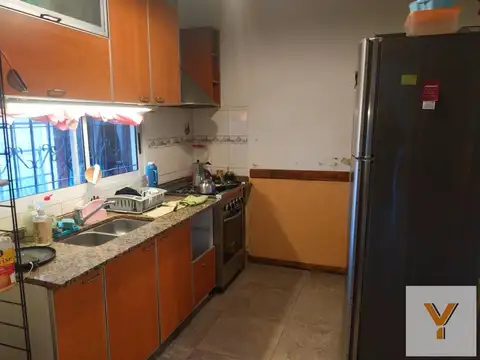 Casa 5 ambientes con 1 baño