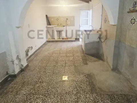 VENTA  DUPLEX 3 DORMITORIOS + LOCAL COMERCIAL – NEUQUEN