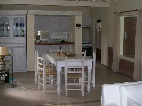 Casa en Venta en Carilo, USD 220.000