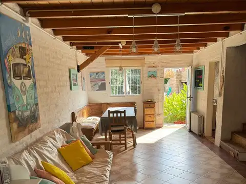 Casa 7 ambientes con 3 baños