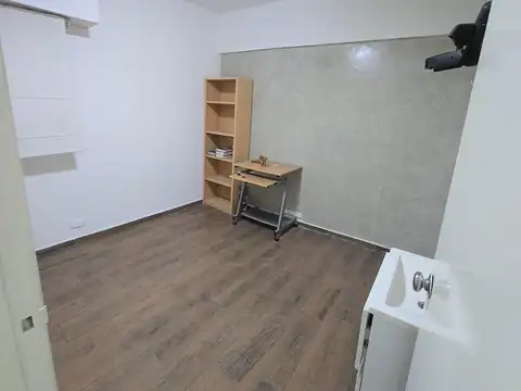 Departamento en Alquiler en Balvanera, $ 650.000