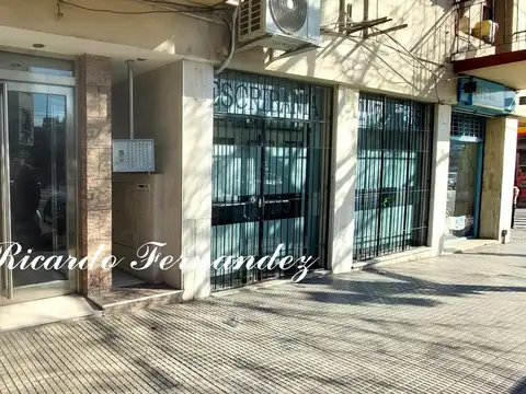 Av. La Plata 1400 , Piso 3