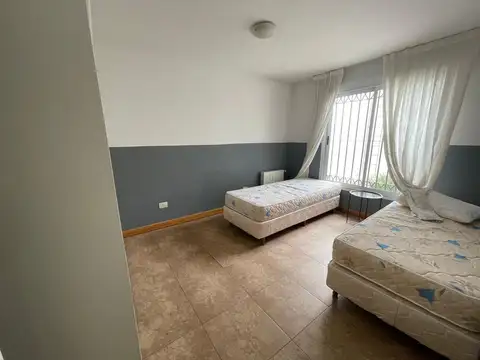 REMAX VENDIMIA ALQUILA DEPTO EN EL BOMBAL MZA