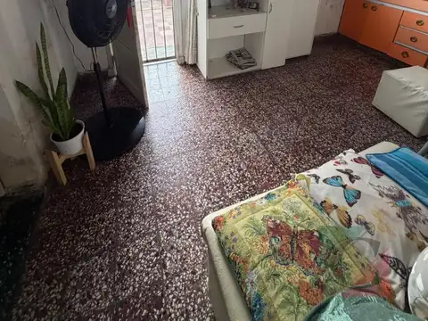 Depto Tipo Casa 3 ambientes con 1 baño