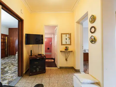 Depto Tipo Casa en Venta 50 años