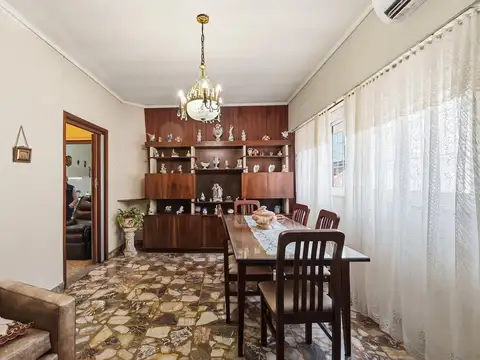 Depto Tipo Casa en Venta en Villa Ortuzar, USD 185.000