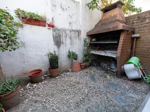 Depto Tipo Casa 4 ambientes con 1 baño