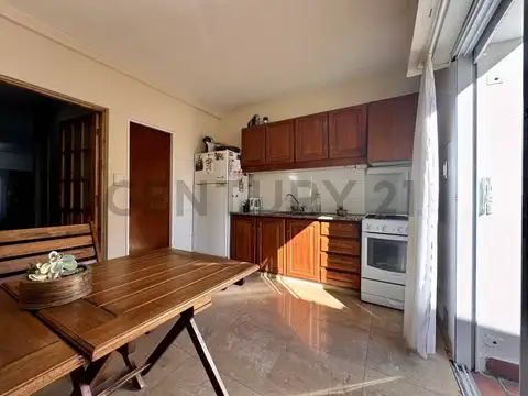 Depto Tipo Casa en Venta con 1 cocheras