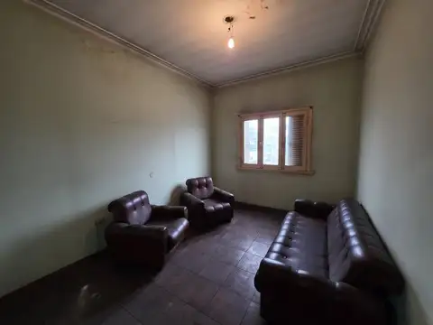 PARAGUAY 834 , Piso 1